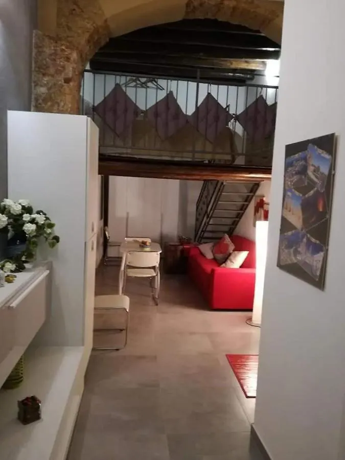 La Casetta Di Marta Ai Quattro Canti Palermo 0*,